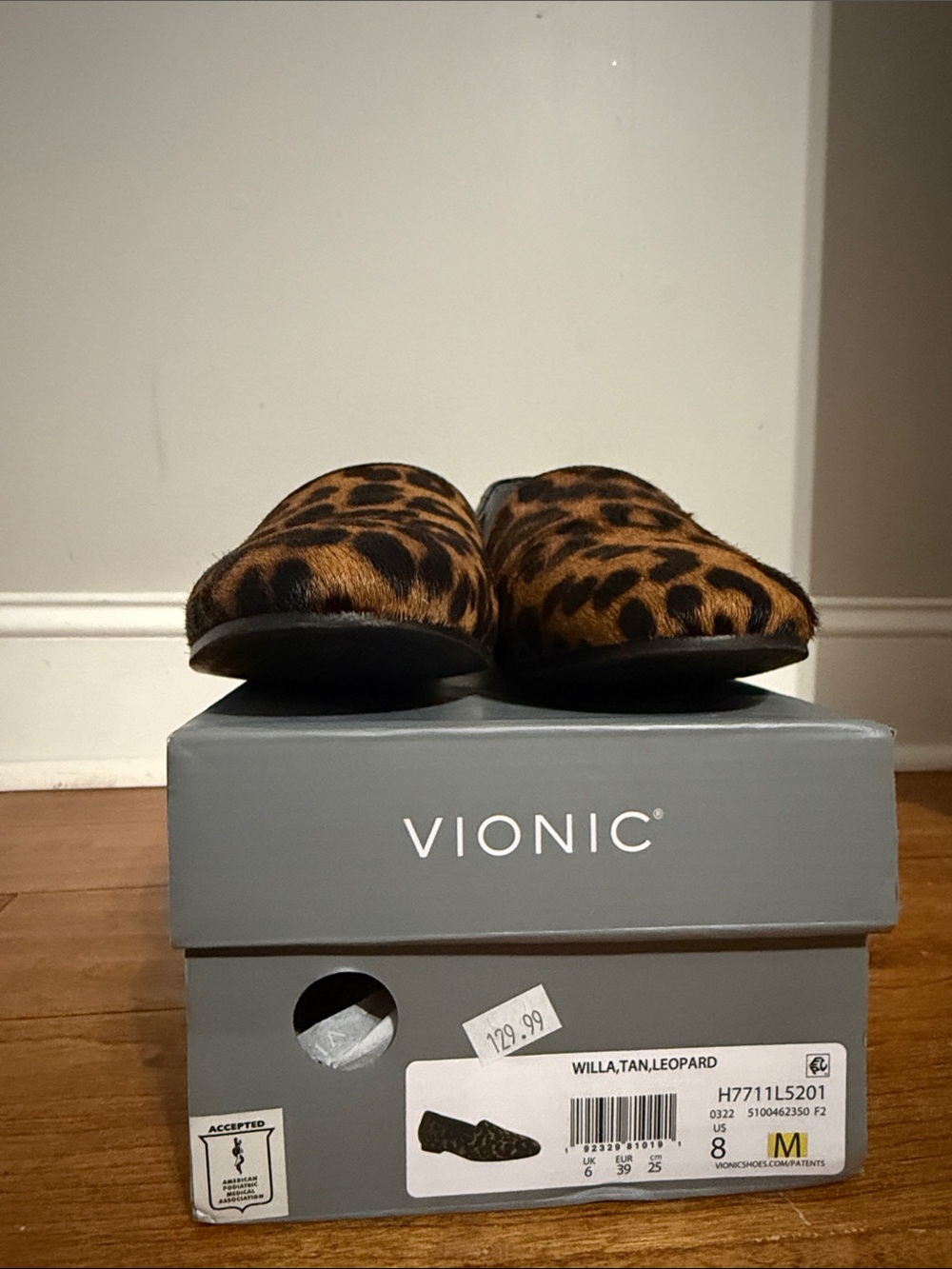 Vionic Willa Leopard Loafers - tan&Black size 8 - Picture 3 of 6